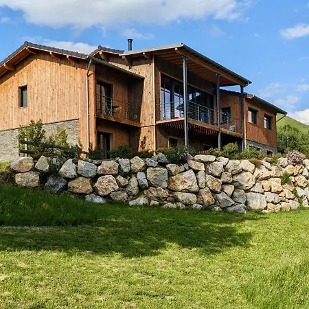 فندق مبيت وإفطار Balcons De - D'hotes - En Montagne